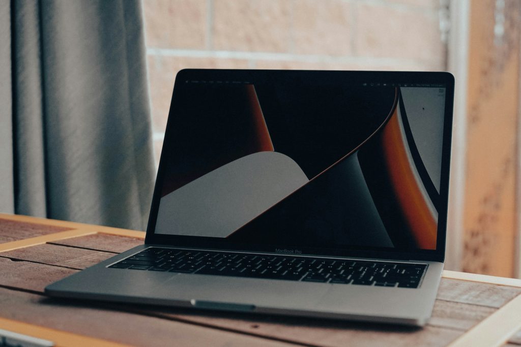 Apple prepara novo MacBook de entrada com chip de iPhone e preço abaixo de US$ 600