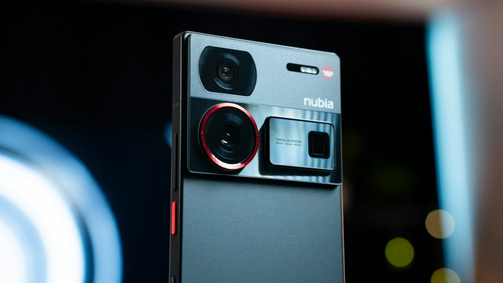 O Mercado Alternativo de Smartphones: Da Privacidade Finlandesa ao Hardware Utilitário